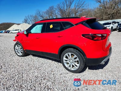 Drugie zdjęcie samochodu z przodu: 2019 CHEVROLET BLAZER 3LT VIN:3GNKBHRS6KS689289 - miniatura
