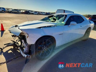 2020 DODGE CHALLENGER 2C3CDZBT7LH236744 - główne zdjęcie licytacji z USA - miniatura