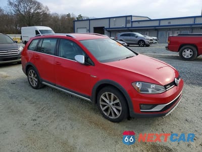 Czwarte zdjęcie samochodu z boku: 2017 VOLKSWAGEN GOLF ALLTRACK S VIN:3VWH17AU5HM515379 - miniatura
