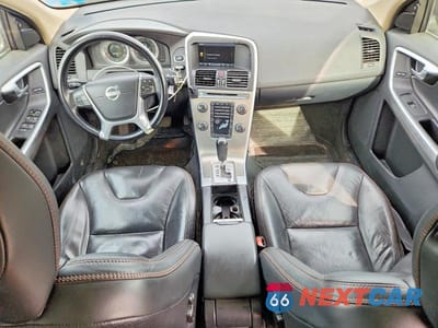 Zdjęcie 8 z 12 samochodu: 2011 VOLVO XC60 T6 VIN:YV4902DZ3B2216912 - miniatura