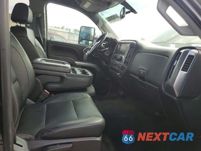 Zdjęcie 7 z 12 samochodu: 2016 CHEVROLET SILVERADO C3500 LT VIN:1GC4CZC80GF132620 - miniatura