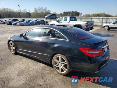 Drugie zdjęcie samochodu z przodu: 2010 MERCEDES-BENZ E 550 VIN:WDDKJ7CB0AF053961 - miniatura