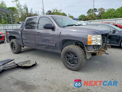 Czwarte zdjęcie samochodu z boku: 2010 CHEVROLET SILVERADO K1500 LT VIN:3GCRKSE35AG163787 - miniatura