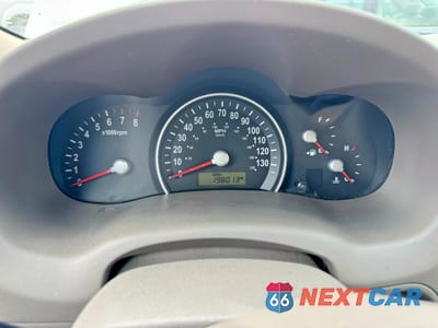 Zdjęcie 8 z 12 samochodu: 2006 KIA SEDONA LX VIN:KNDMB233766022936 - miniatura