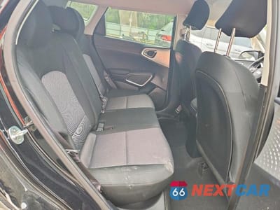 Zdjęcie 11 z 14 samochodu: 2021 KIA SOUL LX VIN:KNDJ23AU8M7139288 - miniatura