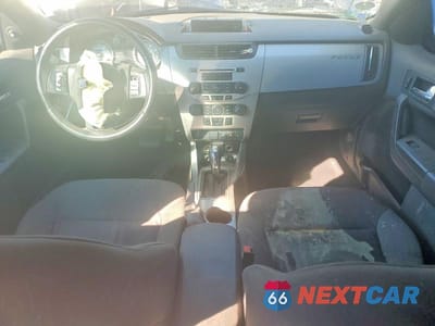 Zdjęcie 8 z 11 samochodu: 2010 FORD FOCUS SES VIN:1FAHP3GNXAW293007 - miniatura