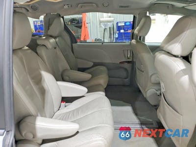 Zdjęcie 11 z 13 samochodu: 2014 TOYOTA SIENNA XLE 8-PASSENGER VIN:5TDYK3DC0ES412247 - miniatura