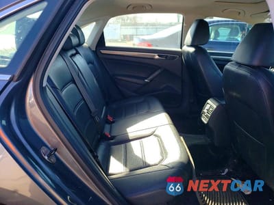 Zdjęcie 10 z 12 samochodu: 2016 VOLKSWAGEN PASSAT SE VIN:1VWBT7A39GC067395 - miniatura