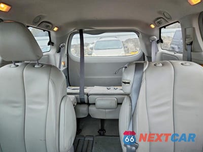 Zdjęcie 10 z 13 samochodu: 2013 TOYOTA SIENNA VIN:5TDYK3DC1DS290447 - miniatura