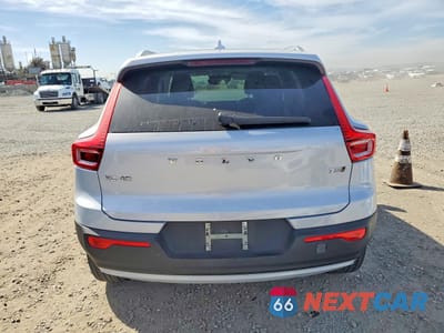 Zdjęcie 6 z 13 samochodu: 2020 VOLVO XC40 T5 MOMENTUM VIN:YV4162UK9L2246402 - miniatura