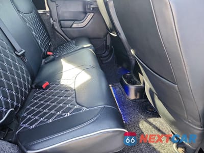 Zdjęcie 11 z 14 samochodu: 2013 JEEP WRANGLER UNLIMITED SPORT VIN:1C4BJWDG1DL659144 - miniatura