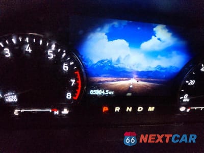 Zdjęcie 9 z 12 samochodu: 2020 FORD EXPLORER XLT VIN:1FMSK8DH8LGC78105 - miniatura
