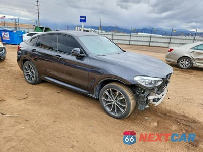 Czwarte zdjęcie samochodu z boku: 2020 BMW X4 XDRIVE30I VIN:5UX2V1C00L9C54322 - miniatura