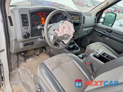 Zdjęcie 8 z 14 samochodu: 2017 NISSAN NV 3500 HD SL VIN:1N6AF0LY1HN810172 - miniatura