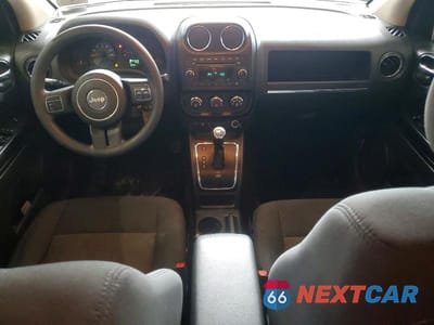 Zdjęcie 8 z 13 samochodu: 2013 JEEP COMPASS VIN:1C4NJDBB4DD262949 - miniatura