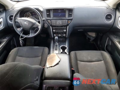 Zdjęcie 8 z 13 samochodu: 2019 NISSAN PATHFINDER SV VIN:5N1DR2MN4KC643408 - miniatura