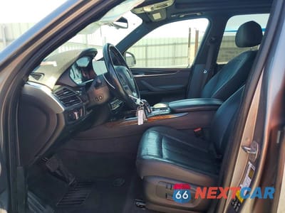 Zdjęcie 7 z 11 samochodu: 2017 BMW X5 XDRIVE35I VIN:5UXKR0C51H0U51731 - miniatura