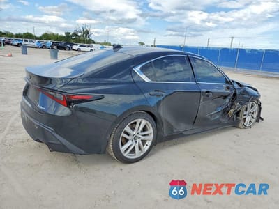 Trzecie zdjęcie samochodu z tyłu: 2024 LEXUS IS 300 BASE VIN:JTHCA1D2XR5129650 - miniatura