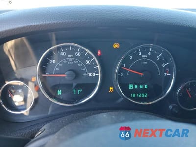 Zdjęcie 9 z 12 samochodu: 2013 JEEP WRANGLER SPORT VIN:1C4AJWAG7DL607050 - miniatura