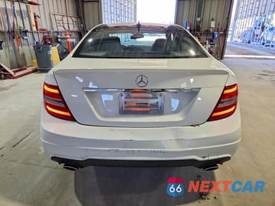 Zdjęcie 6 z 13 samochodu: 2015 MERCEDES-BENZ C 350 4MATIC VIN:WDDGJ8JB2FG415479 - miniatura