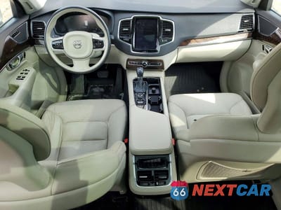 Zdjęcie 8 z 12 samochodu: 2016 VOLVO XC90 T6 VIN:YV4A22PK9G1059261 - miniatura
