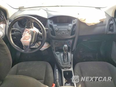 Zdjęcie 8 z 12 samochodu: 2017 FORD FOCUS SE VIN:1FADP3K20HL286669 - miniatura