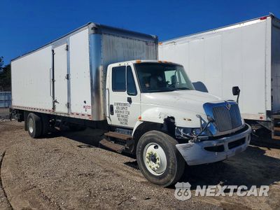 Czwarte zdjęcie samochodu z boku: 2018 INTERNATIONAL 4300 BOX TRUCK VIN:1HTMMMML7JH243800 - miniatura