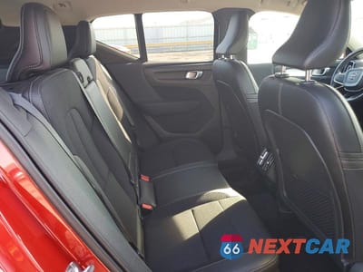 Zdjęcie 11 z 12 samochodu: 2020 VOLVO XC40 T5 MOMENTUM VIN:YV4162UK5L2254562 - miniatura