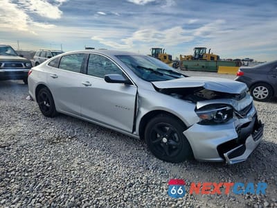Czwarte zdjęcie samochodu z boku: 2016 CHEVROLET MALIBU LS VIN:1G1ZC5ST3GF294285 - miniatura