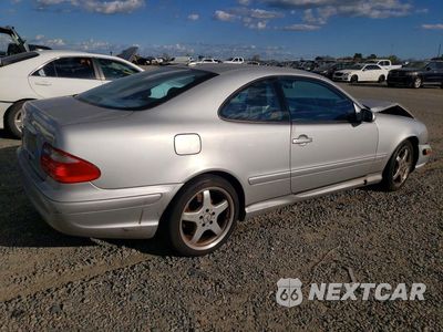 Trzecie zdjęcie samochodu z tyłu: 2000 MERCEDES-BENZ CLK 430 VIN:WDBLJ70G4YF129690 - miniatura