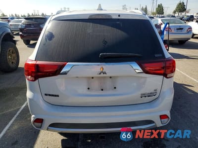 Zdjęcie 6 z 13 samochodu: 2018 MITSUBISHI OUTLANDER SE VIN:JA4J24A50JZ057208 - miniatura