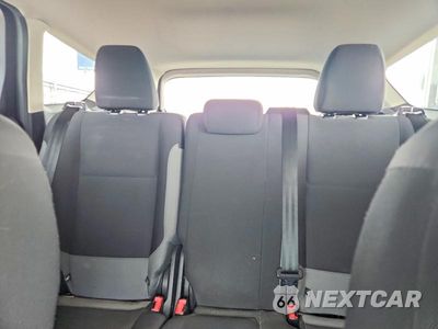 Zdjęcie 10 z 13 samochodu: 2014 FORD ESCAPE S VIN:1FMCU0F70EUC36004 - miniatura
