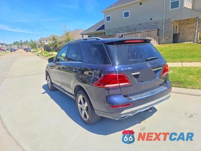 Trzecie zdjęcie samochodu z tyłu: 2017 MERCEDES-BENZ GLE 350 VIN:4JGDA5JB2HA940636 - miniatura