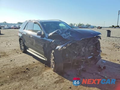 Czwarte zdjęcie samochodu z boku: 2018 MERCEDES-BENZ GLE 550E 4MATIC VIN:4JGDA6DB3JB030902 - miniatura