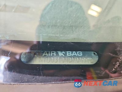 Zdjęcie 13 z 13 samochodu: 2004 FORD ESCAPE XLT VIN:1FMYU03104DA04992 - miniatura