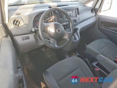 Zdjęcie 8 z 14 samochodu: 2014 NISSAN NV200 DELIVERY VAN VIN:3N6CM0KN7EK692202 - miniatura