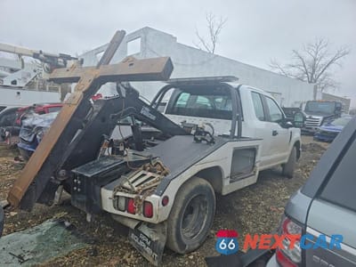 Czwarte zdjęcie samochodu z boku: 2017 FORD F350 SUPER DUTY VIN:1FD8X3G67HEE66402 - miniatura