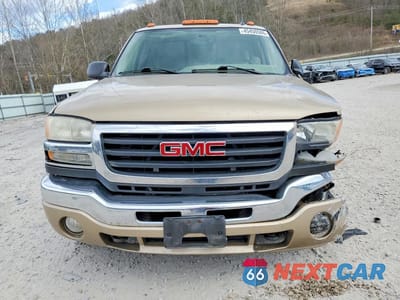 Piąte zdjęcie samochodu w środku: 2007 GMC SIERRA K2500 HEAVY DUTY VIN:1GTHK24D37E180660 - miniatura
