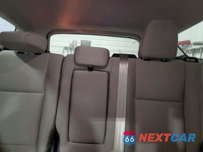 Zdjęcie 10 z 13 samochodu: 2018 FORD ESCAPE SE VIN:1FMCU0GD8JUC18509 - miniatura