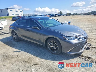 Czwarte zdjęcie samochodu z boku: 2022 LEXUS ES 350 BASE VIN:58ADZ1B18NU116957 - miniatura