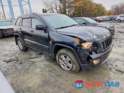 Czwarte zdjęcie samochodu z boku: 2012 JEEP GRAND CHEROKEE LAREDO VIN:1C4RJFAG3CC350843 - miniatura