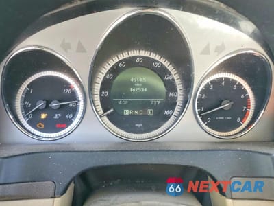 Zdjęcie 9 z 12 samochodu: 2011 MERCEDES-BENZ C 300 VIN:WDDGF5EBXBR156815 - miniatura
