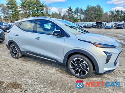 Czwarte zdjęcie samochodu z boku: 2022 CHEVROLET BOLT EUV PREMIER VIN:1G1FZ6S09N4134059 - miniatura