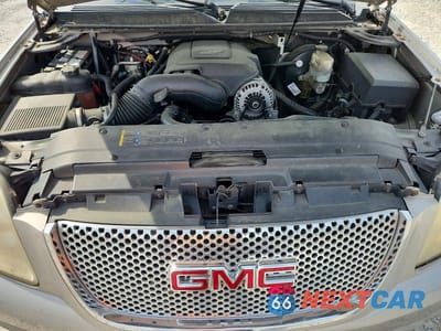 Zdjęcie 12 z 13 samochodu: 2007 GMC YUKON XL DENALI VIN:1GKFK66847J193153 - miniatura