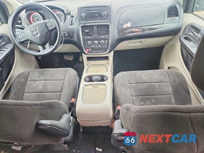 Zdjęcie 8 z 14 samochodu: 2012 DODGE GRAND CARAVAN SXT VIN:2C4RDGCG0CR302427 - miniatura