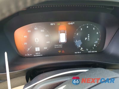 Zdjęcie 9 z 13 samochodu: 2020 VOLVO XC40 T5 MOMENTUM VIN:YV4162UK9L2246402 - miniatura