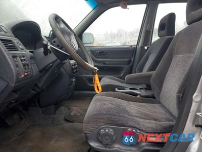 Zdjęcie 7 z 13 samochodu: 2001 HONDA CR-V LX VIN:JHLRD18461C052423 - miniatura