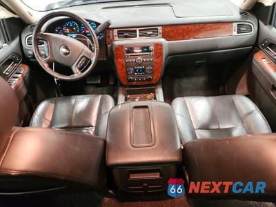 Zdjęcie 8 z 11 samochodu: 2010 CHEVROLET SILVERADO K1500 LTZ VIN:1GCSKTE3XAZ125625 - miniatura