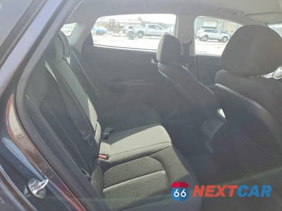 Zdjęcie 10 z 11 samochodu: 2019 KIA OPTIMA LX VIN:5XXGT4L30KG281804 - miniatura