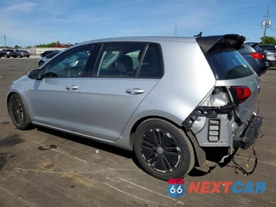 Drugie zdjęcie samochodu z przodu: 2016 VOLKSWAGEN E-GOLF SE VIN:WVWKP7AU7GW912954 - miniatura